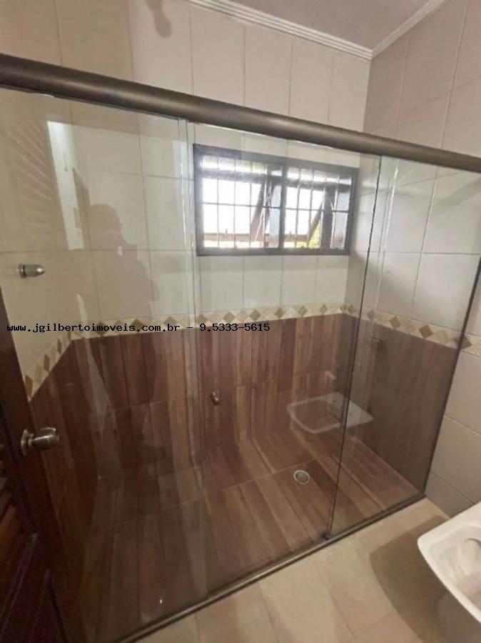 Casa à venda com 3 quartos, 288m² - Foto 2