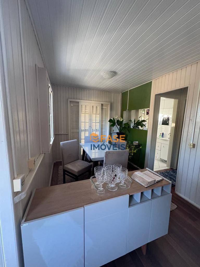 Casa à venda com 2 quartos, 81m² - Foto 4