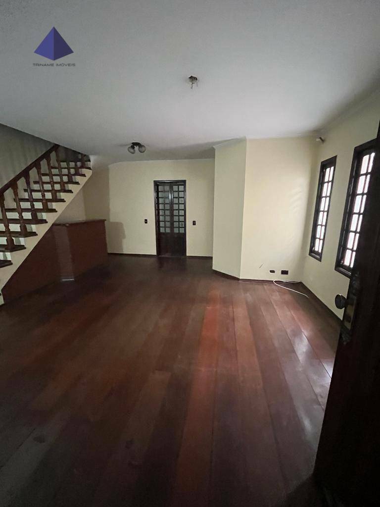 Sobrado à venda com 3 quartos, 232M2 - Foto 2