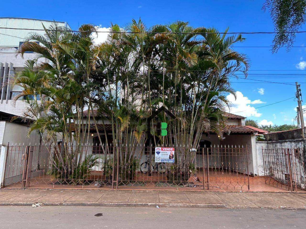 Casa, 3 quartos, 180 m² - Foto 1