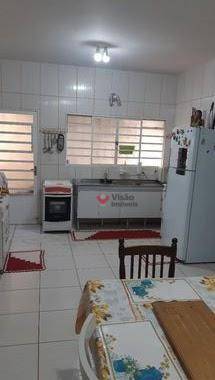 Casa à venda com 3 quartos, 140m² - Foto 2