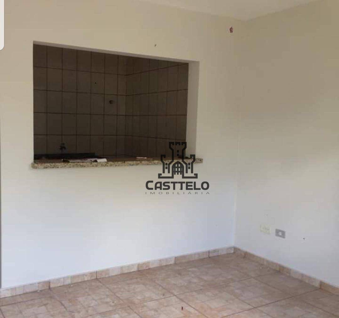 Casa à venda com 3 quartos, 64m² - Foto 4