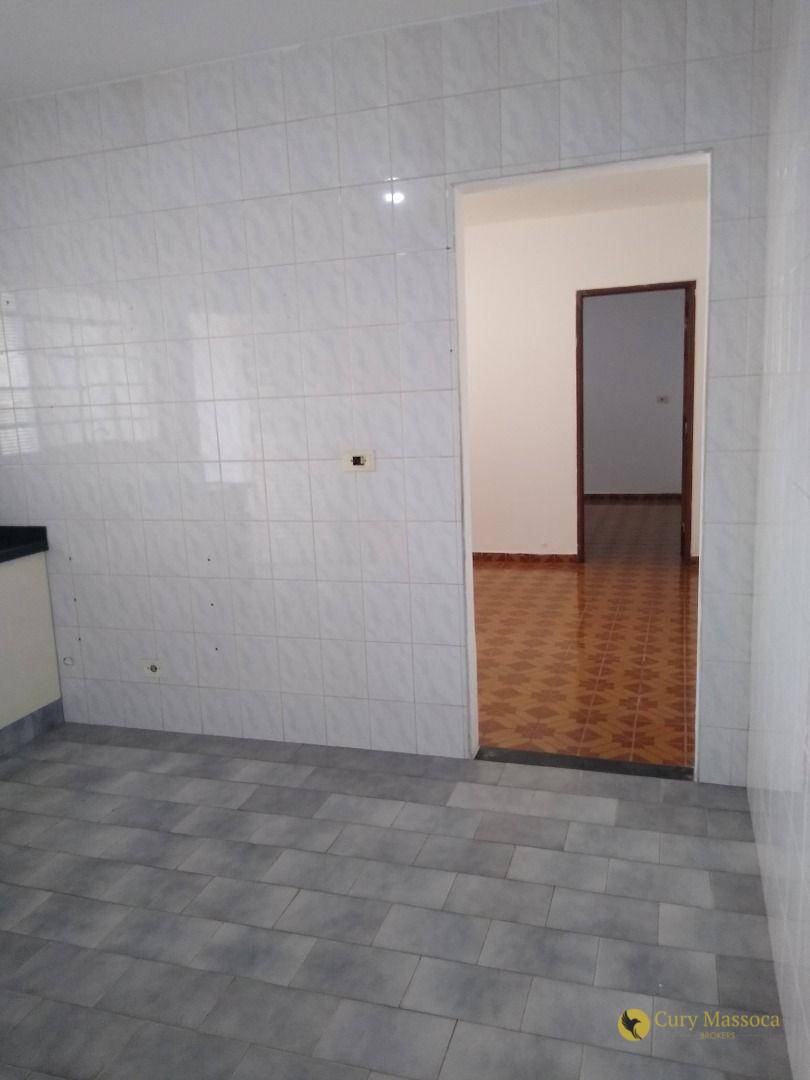Casa à venda com 1 quarto, 68m² - Foto 12