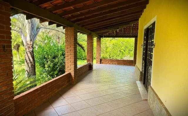 Chácara à venda com 4 quartos, 331m² - Foto 3