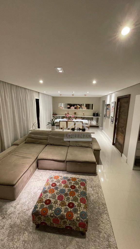 Apartamento à venda com 3 quartos, 156m² - Foto 1