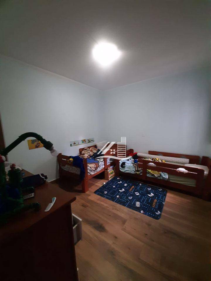 Sobrado à venda com 3 quartos, 212m² - Foto 9