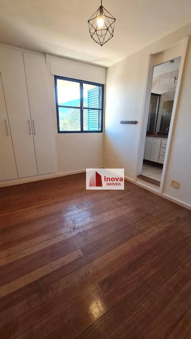 Casa à venda com 4 quartos, 344m² - Foto 19