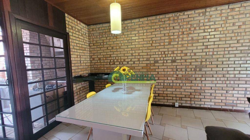 Casa à venda com 2 quartos, 140m² - Foto 11