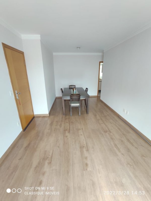 Apartamento à venda com 3 quartos, 85m² - Foto 3