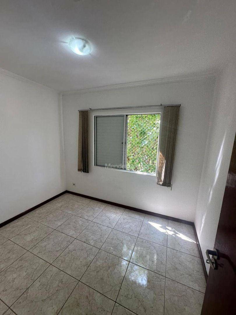 Apartamento para alugar com 2 quartos, 75m² - Foto 16