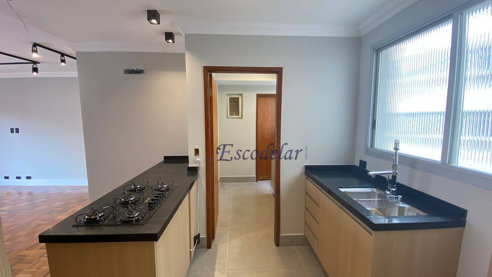 Apartamento à venda com 3 quartos, 113m² - Foto 3