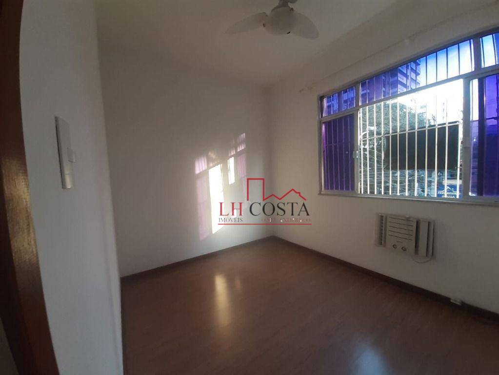 Apartamento à venda com 2 quartos, 65m² - Foto 9