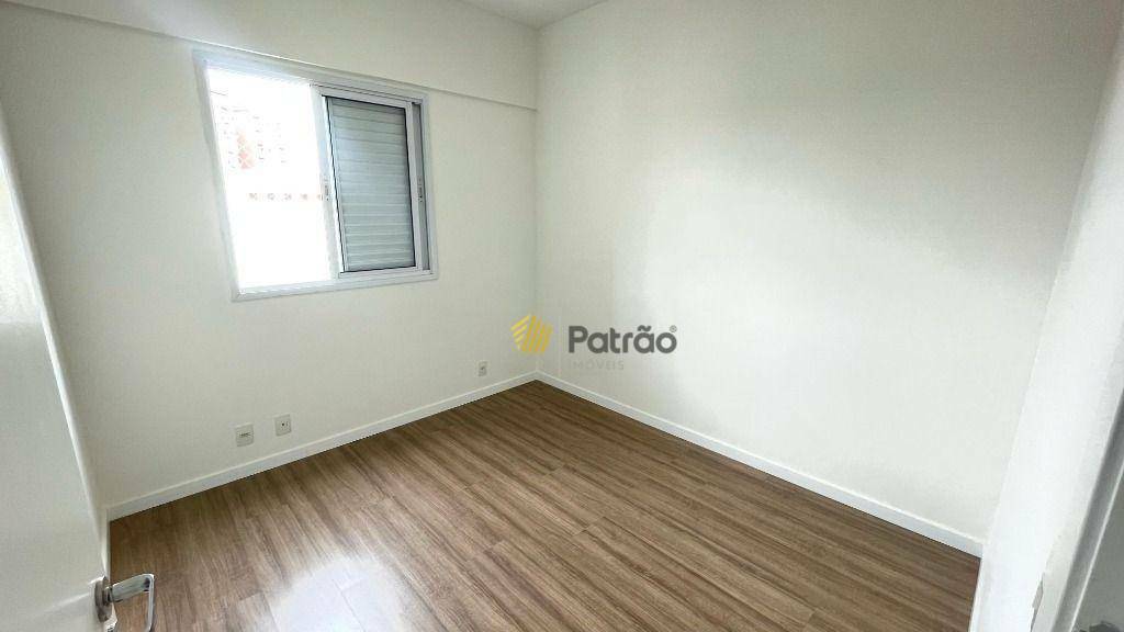 Apartamento à venda com 3 quartos, 77m² - Foto 14