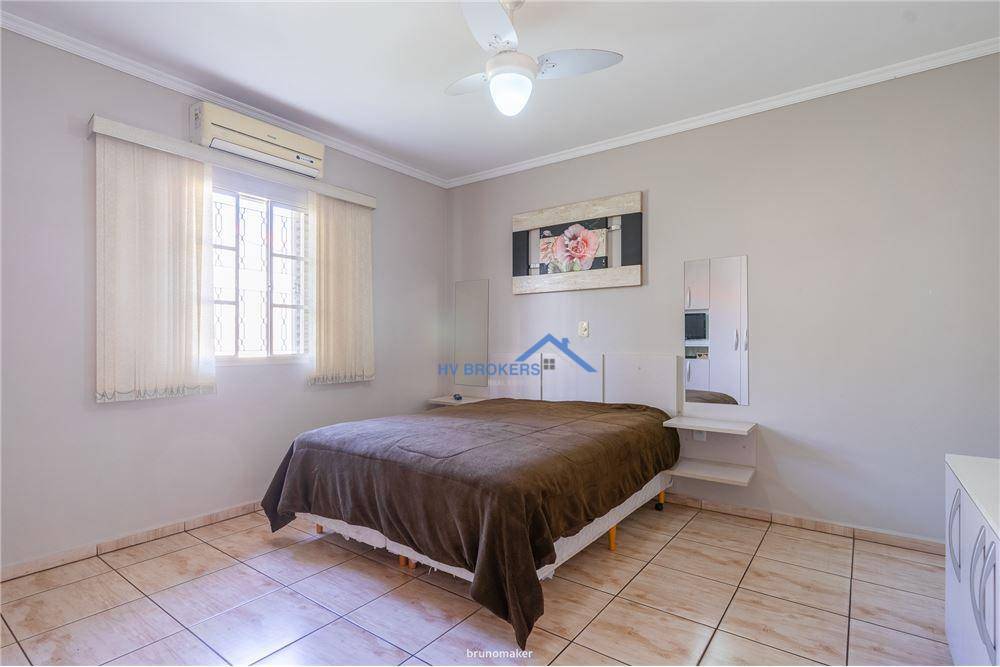 Casa à venda com 3 quartos, 149m² - Foto 16