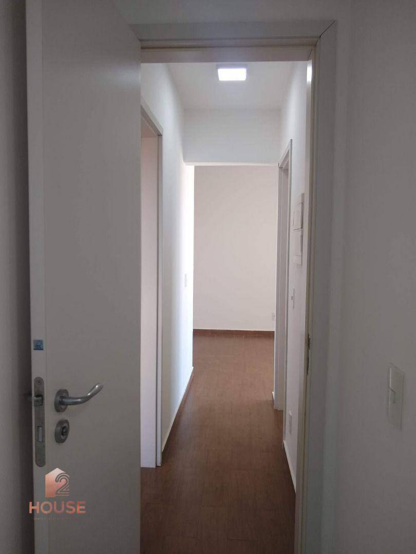 Apartamento para alugar com 2 quartos, 63m² - Foto 8