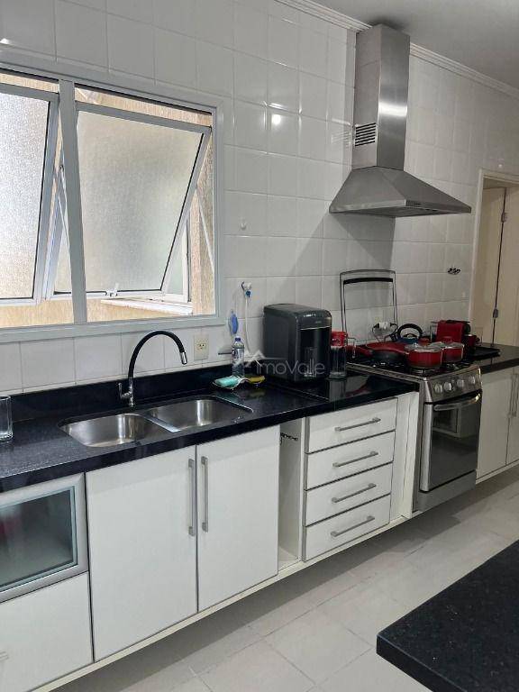 Apartamento à venda com 4 quartos, 140m² - Foto 4