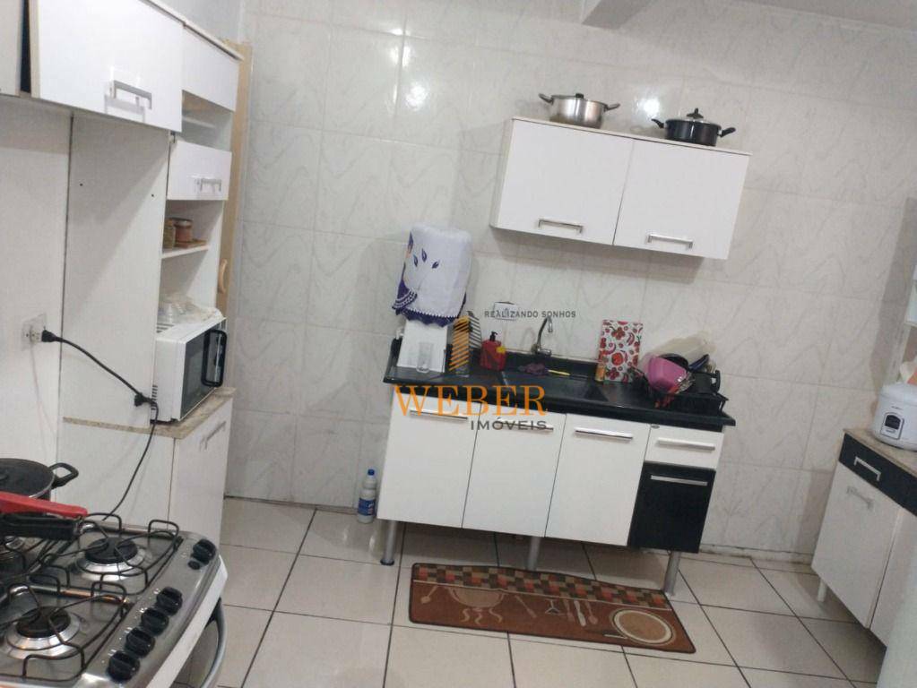 Sobrado à venda com 2 quartos, 170m² - Foto 1