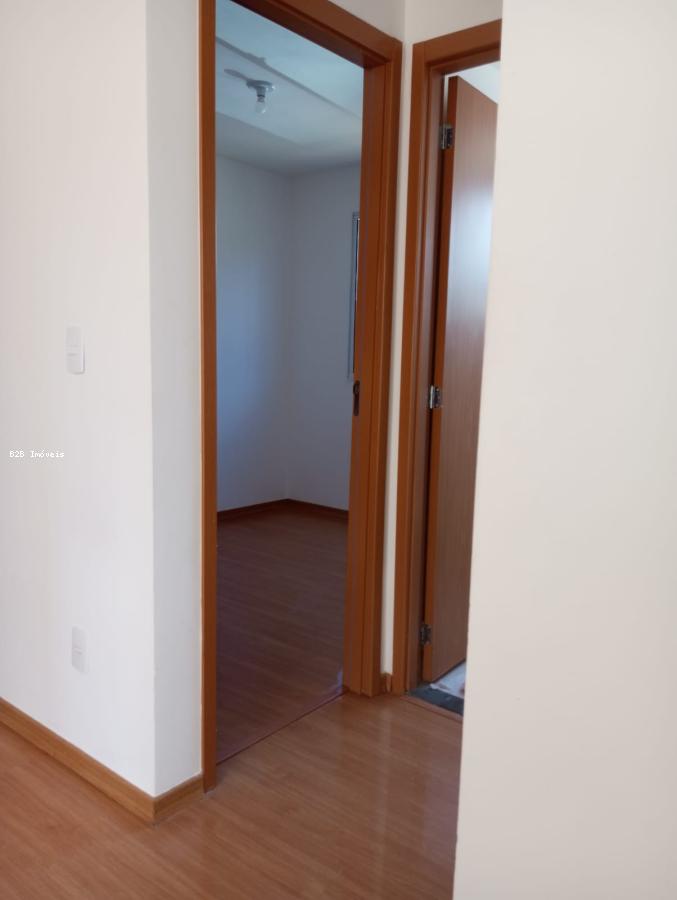 Apartamento à venda com 2 quartos, 42m² - Foto 12