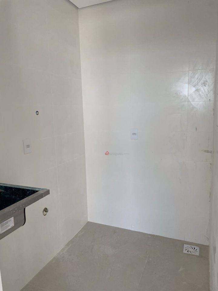 Apartamento à venda com 2 quartos, 141m² - Foto 7