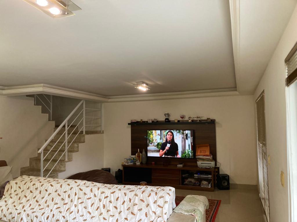 Casa de Condomínio à venda com 4 quartos, 330m² - Foto 13