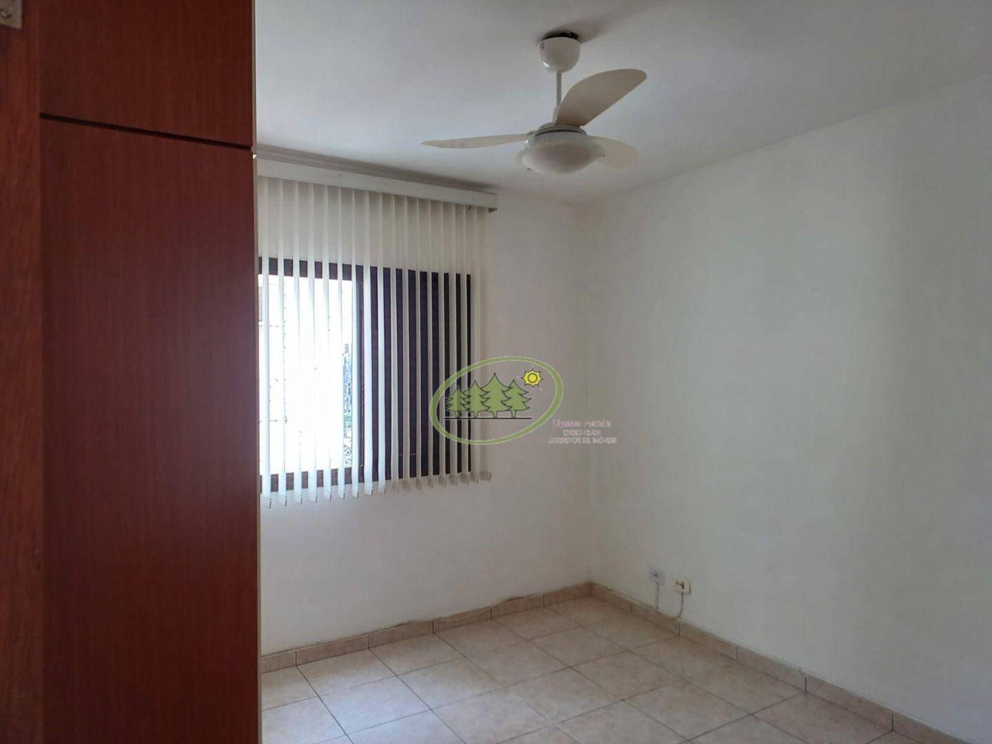 Apartamento para alugar com 3 quartos, 77m² - Foto 3