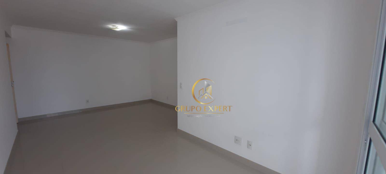 Apartamento à venda com 2 quartos, 80m² - Foto 4