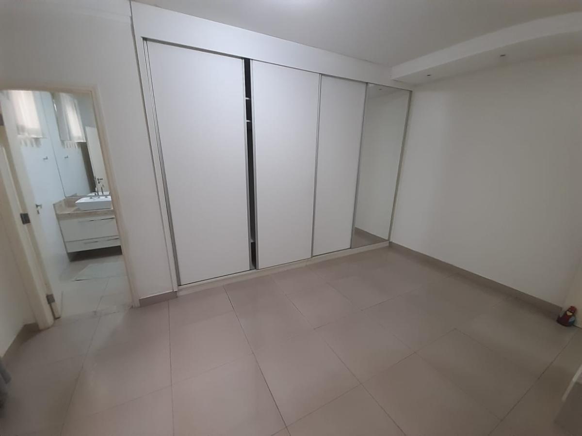 Casa à venda com 3 quartos, 336m² - Foto 22