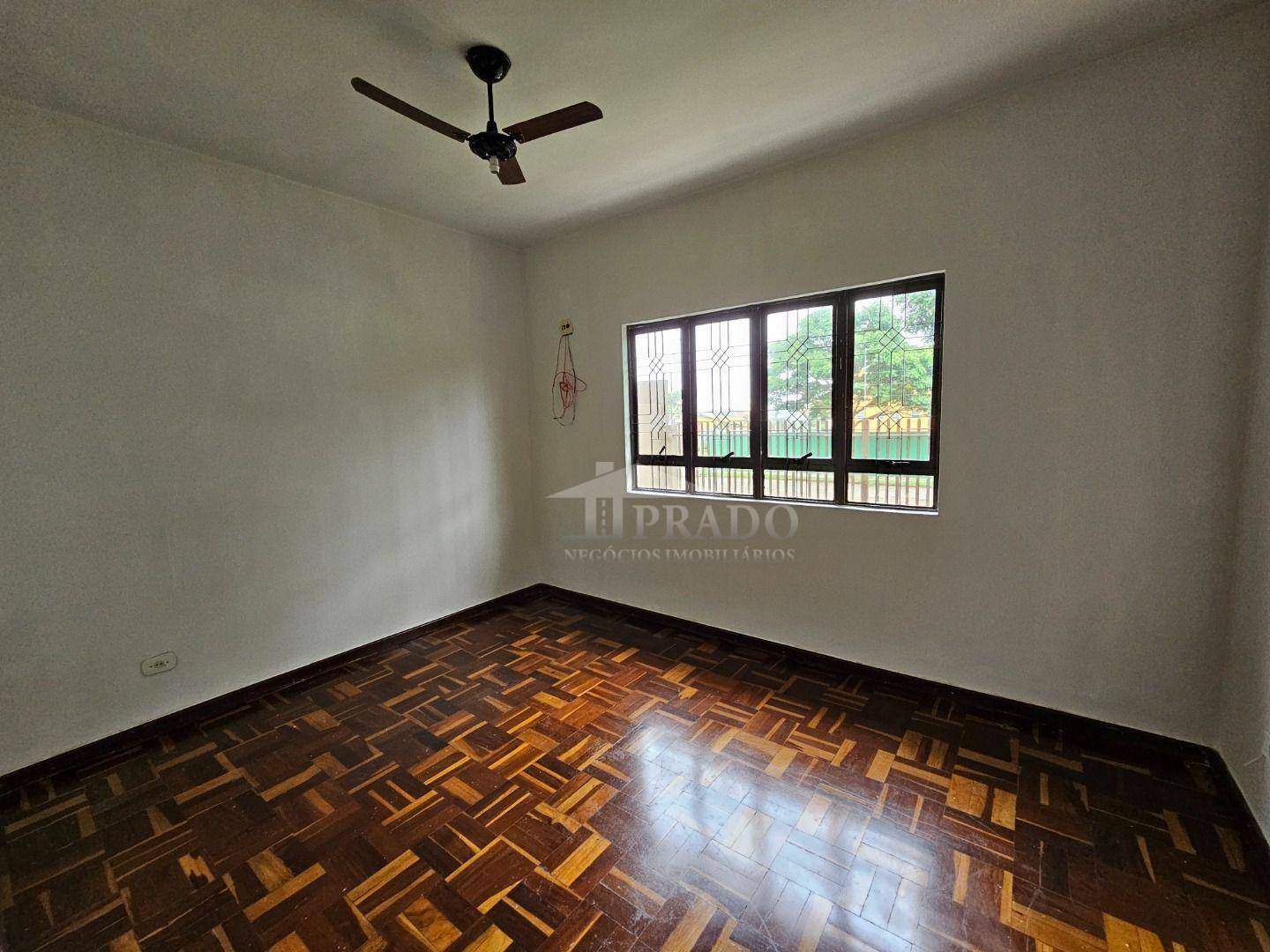 Casa para alugar com 3 quartos, 233m² - Foto 10