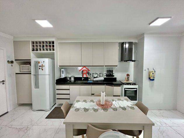 Apartamento à venda com 3 quartos, 140m² - Foto 19