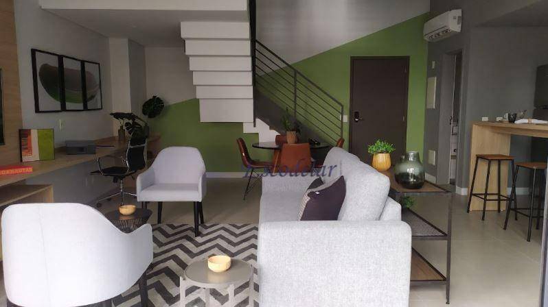 Apartamento para alugar com 2 quartos, 100m² - Foto 2