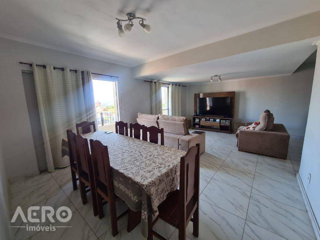 Apartamento à venda com 3 quartos, 191m² - Foto 13