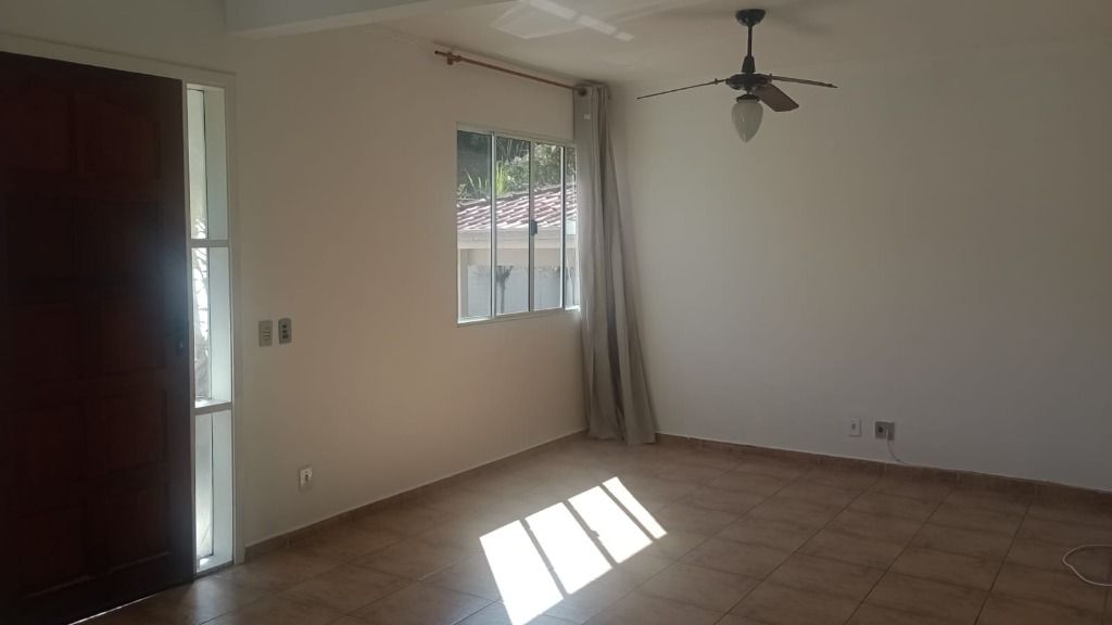 Casa de Condomínio à venda com 3 quartos, 131m² - Foto 10