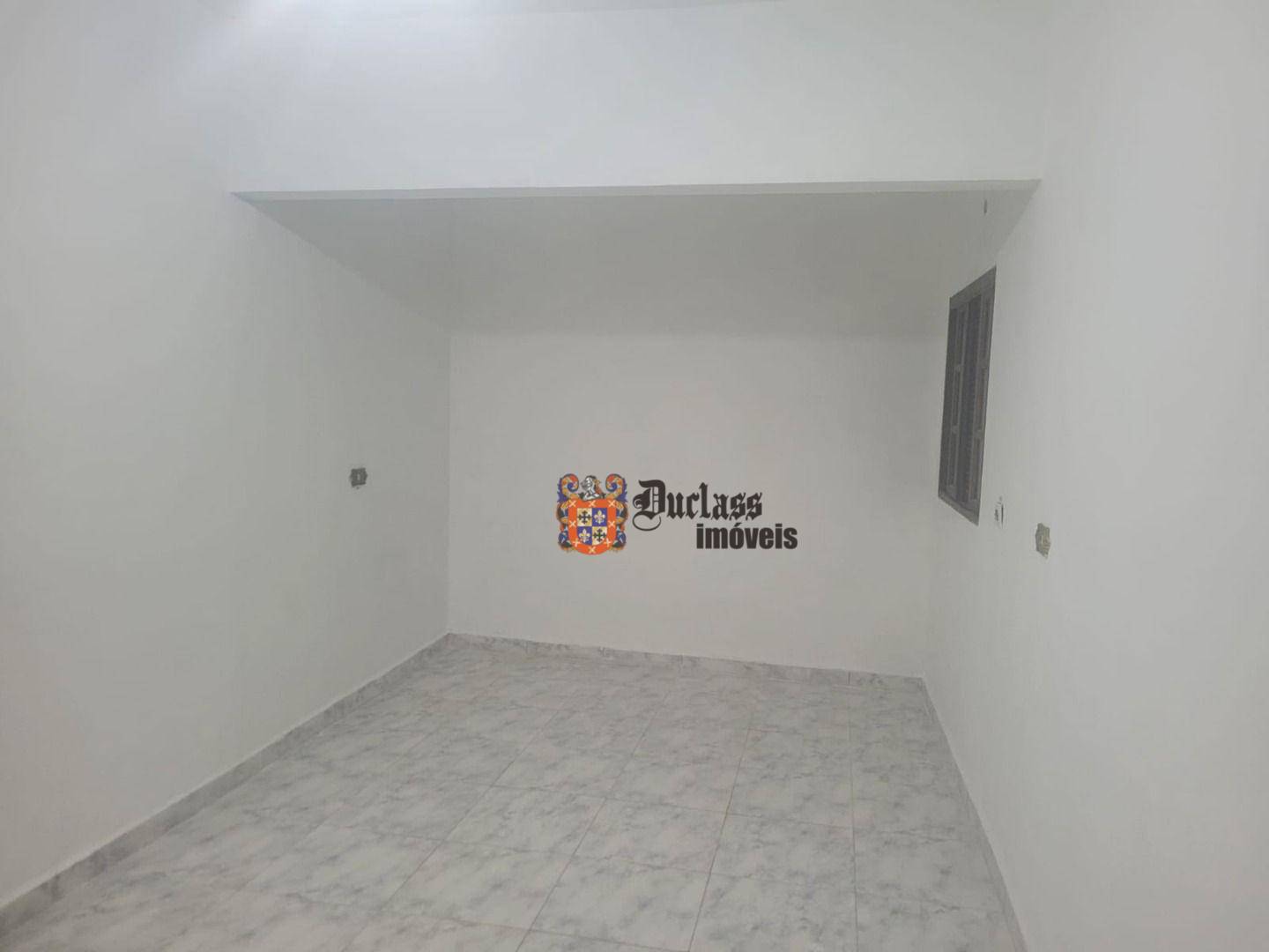 Casa à venda com 3 quartos, 200m² - Foto 4