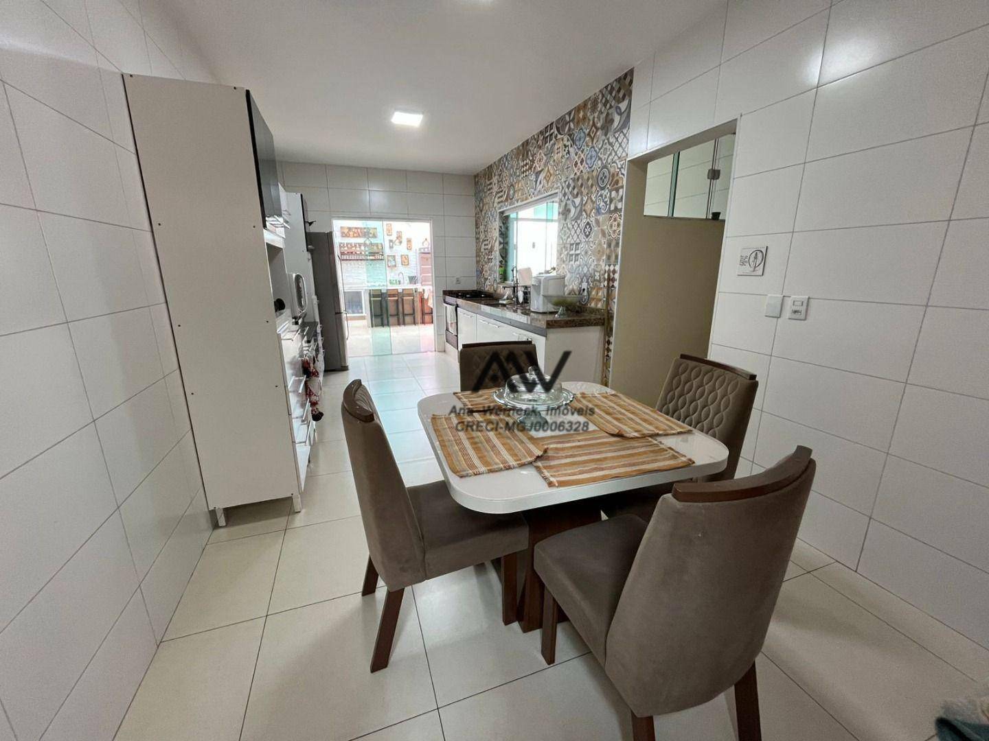 Casa à venda com 4 quartos, 344m² - Foto 8