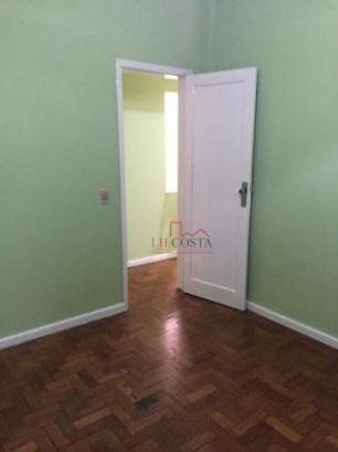 Apartamento à venda com 2 quartos, 61m² - Foto 4