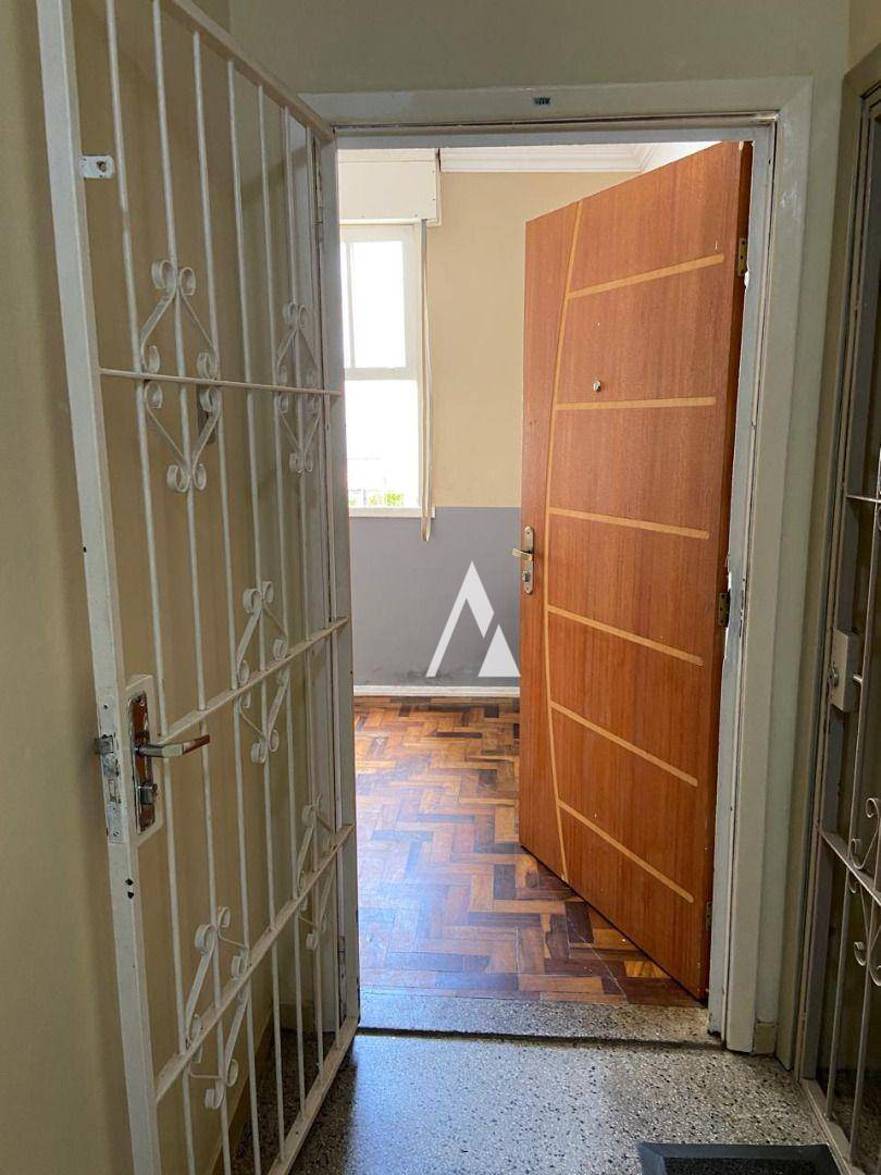 Apartamento à venda com 3 quartos, 60m² - Foto 6