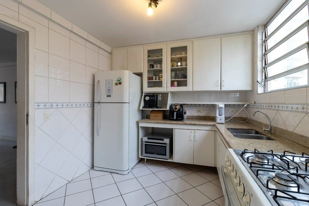 Apartamento à venda com 2 quartos, 180m² - Foto 11