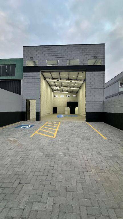 Depósito-Galpão-Armazém para alugar, 186m² - Foto 1