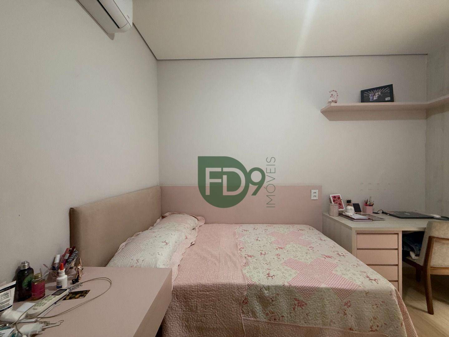 Casa à venda com 3 quartos, 225m² - Foto 44