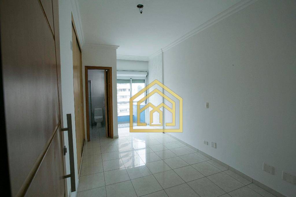 Apartamento à venda com 4 quartos, 188m² - Foto 14