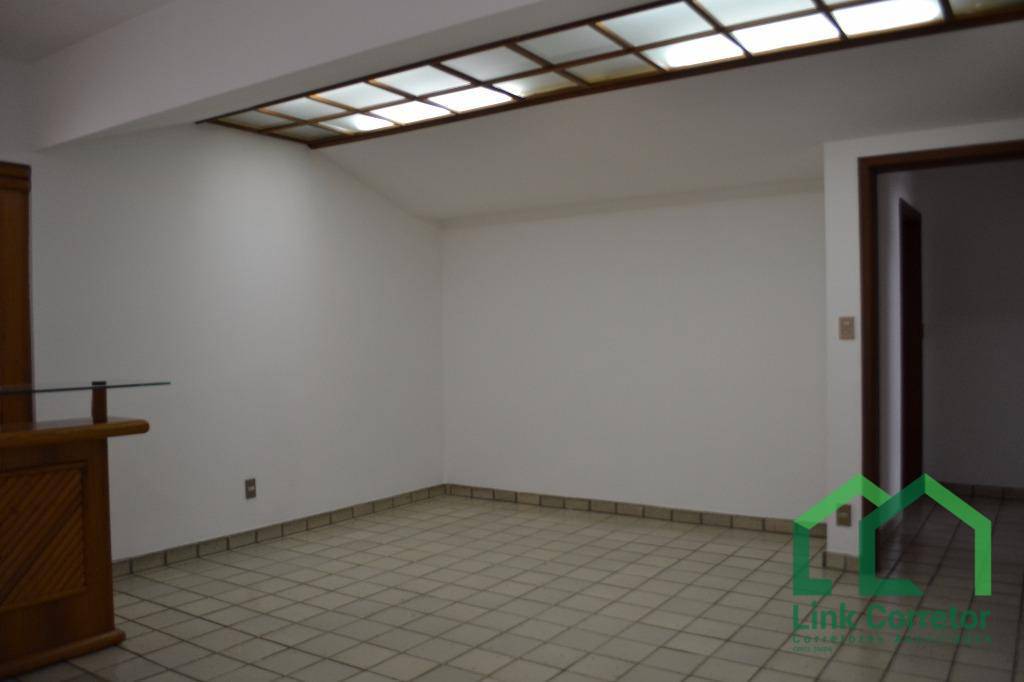 Apartamento à venda com 4 quartos, 190m² - Foto 7