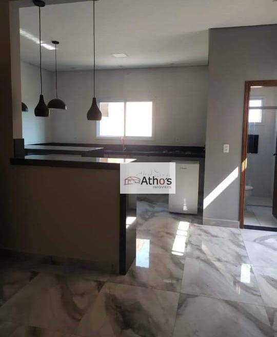 Sobrado à venda com 3 quartos, 211m² - Foto 1