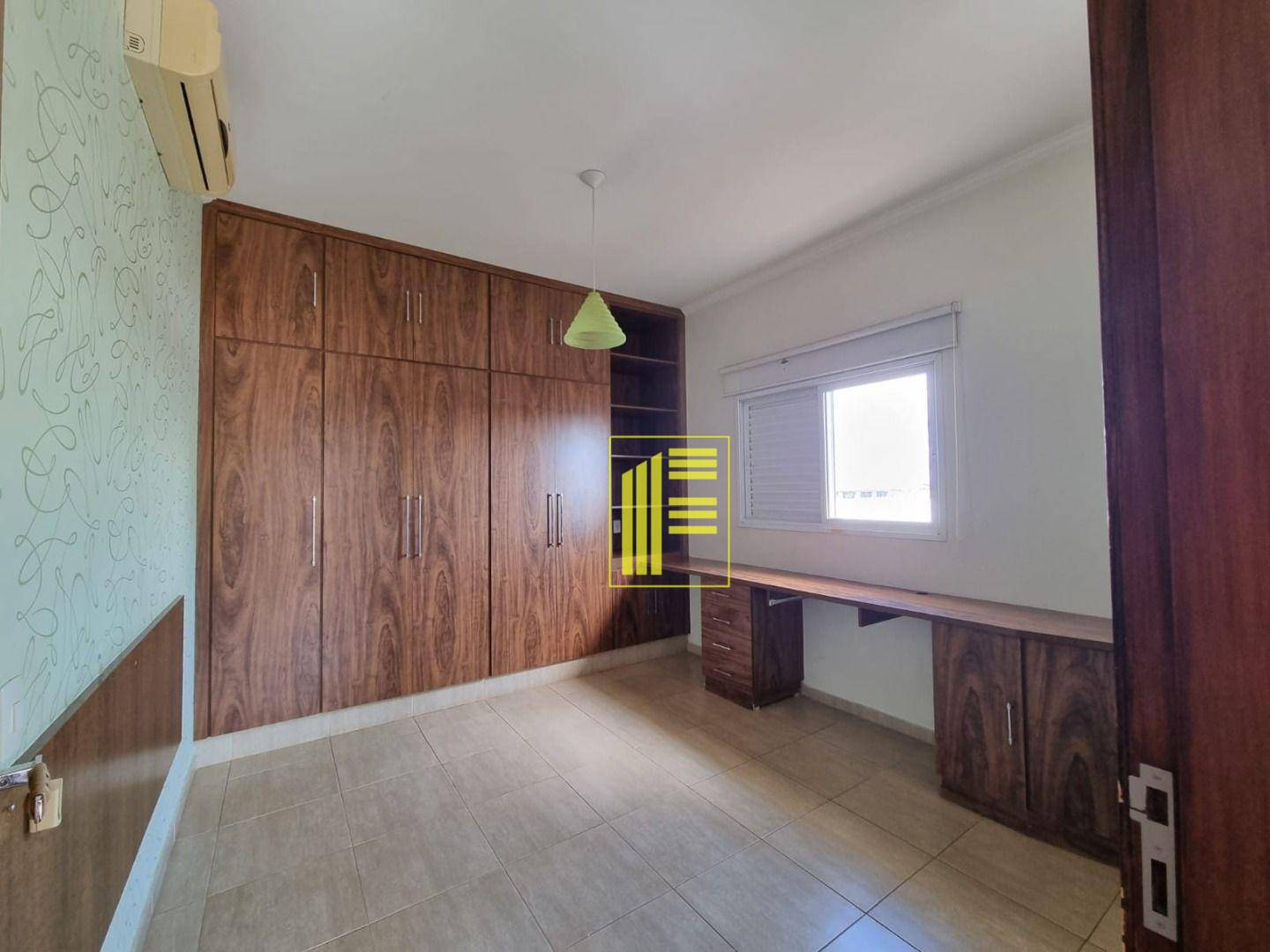 Casa de Condomínio para alugar com 3 quartos, 234m² - Foto 14