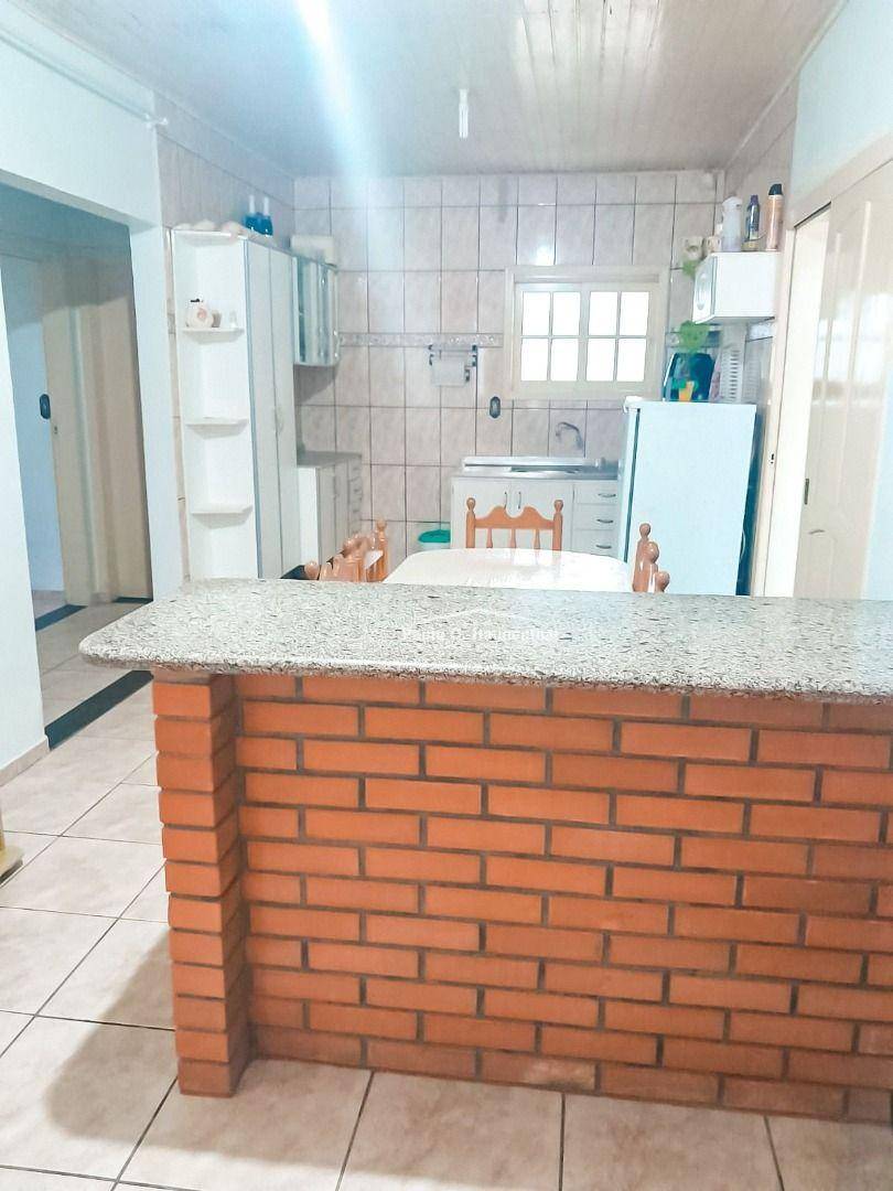 Casa à venda com 3 quartos, 90m² - Foto 9