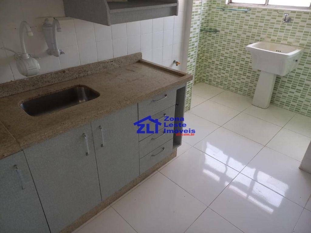 Apartamento à venda com 2 quartos, 63m² - Foto 3