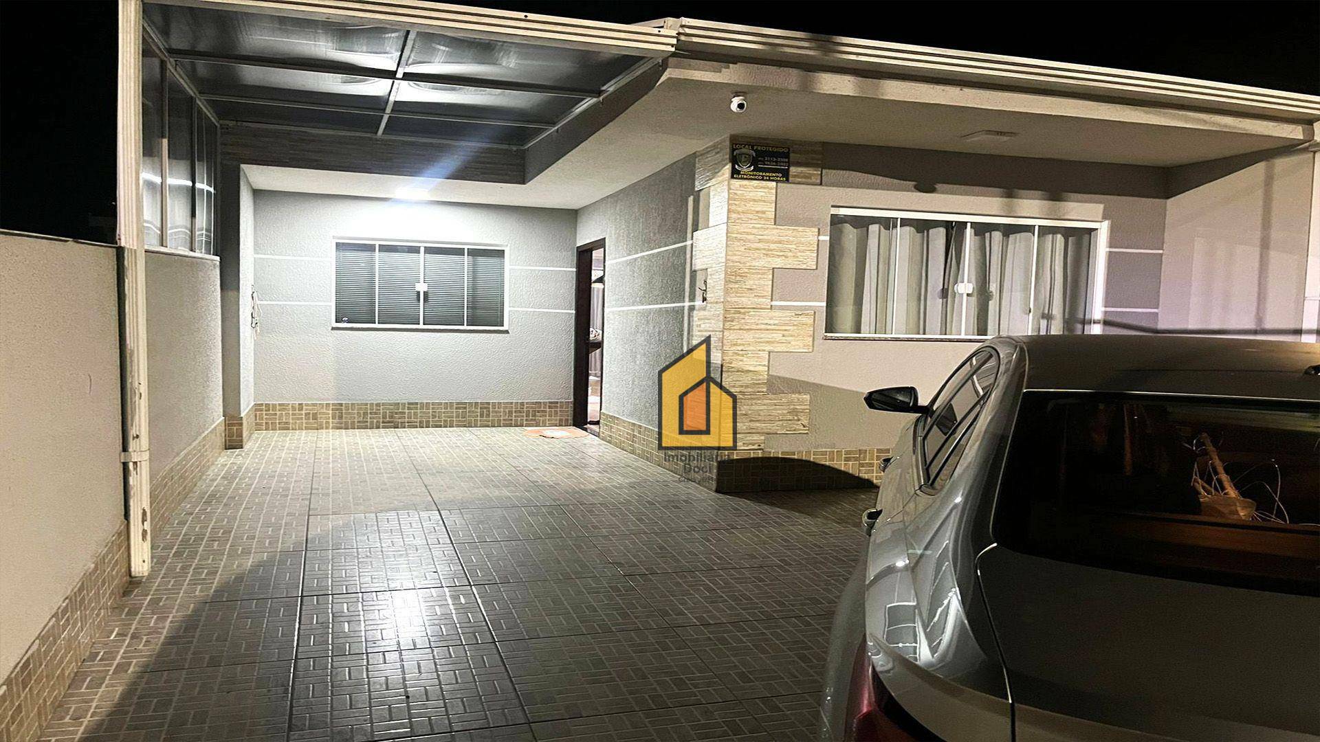 Casa à venda com 3 quartos, 85m² - Foto 2