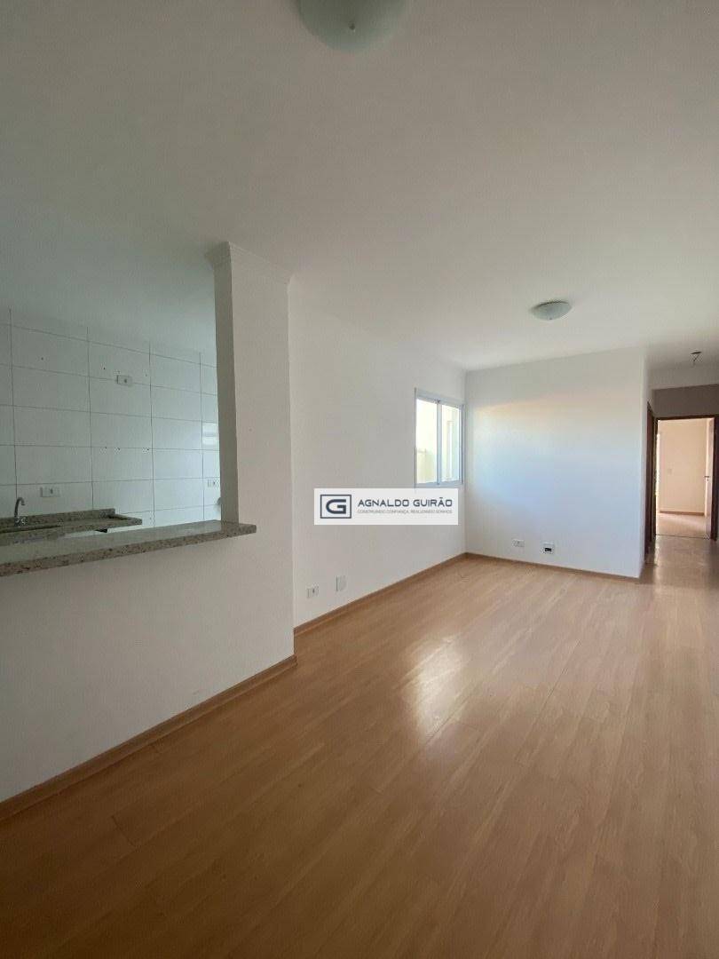 Apartamento à venda com 2 quartos, 66m² - Foto 2