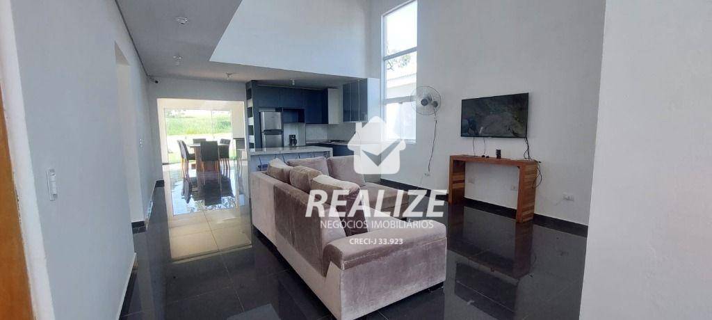 Sobrado à venda e aluguel com 3 quartos, 200m² - Foto 4