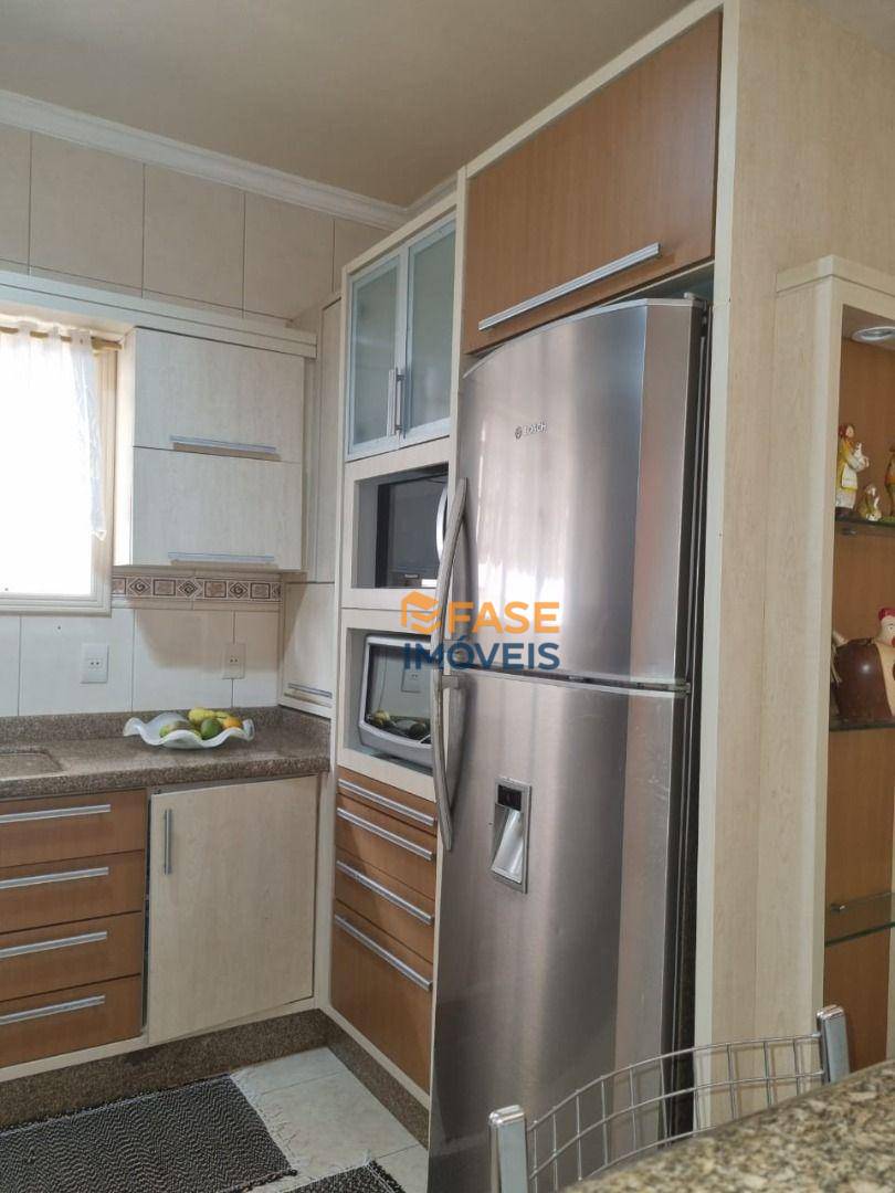 Casa à venda com 4 quartos, 290m² - Foto 12