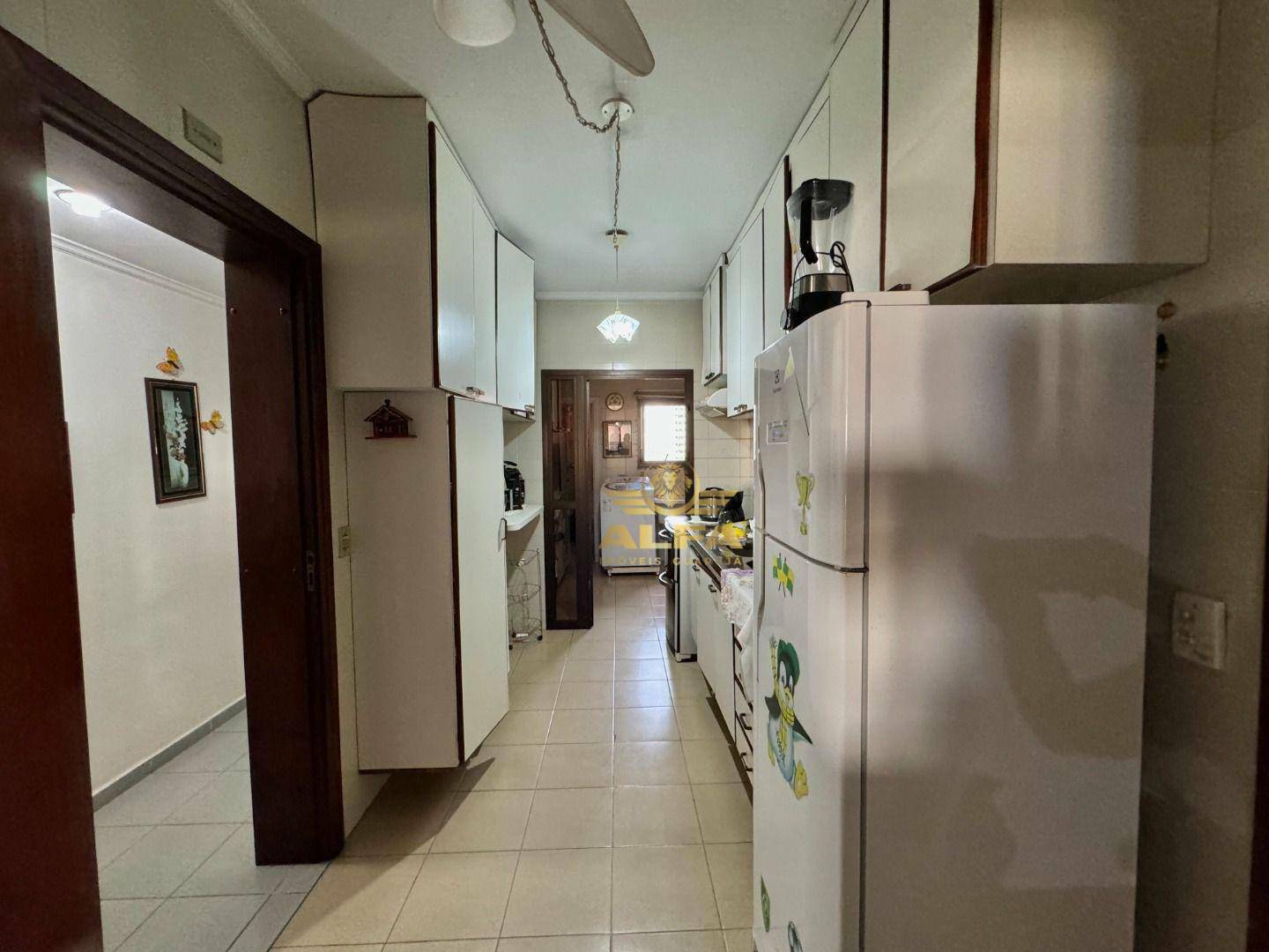 Apartamento à venda com 4 quartos, 190m² - Foto 23